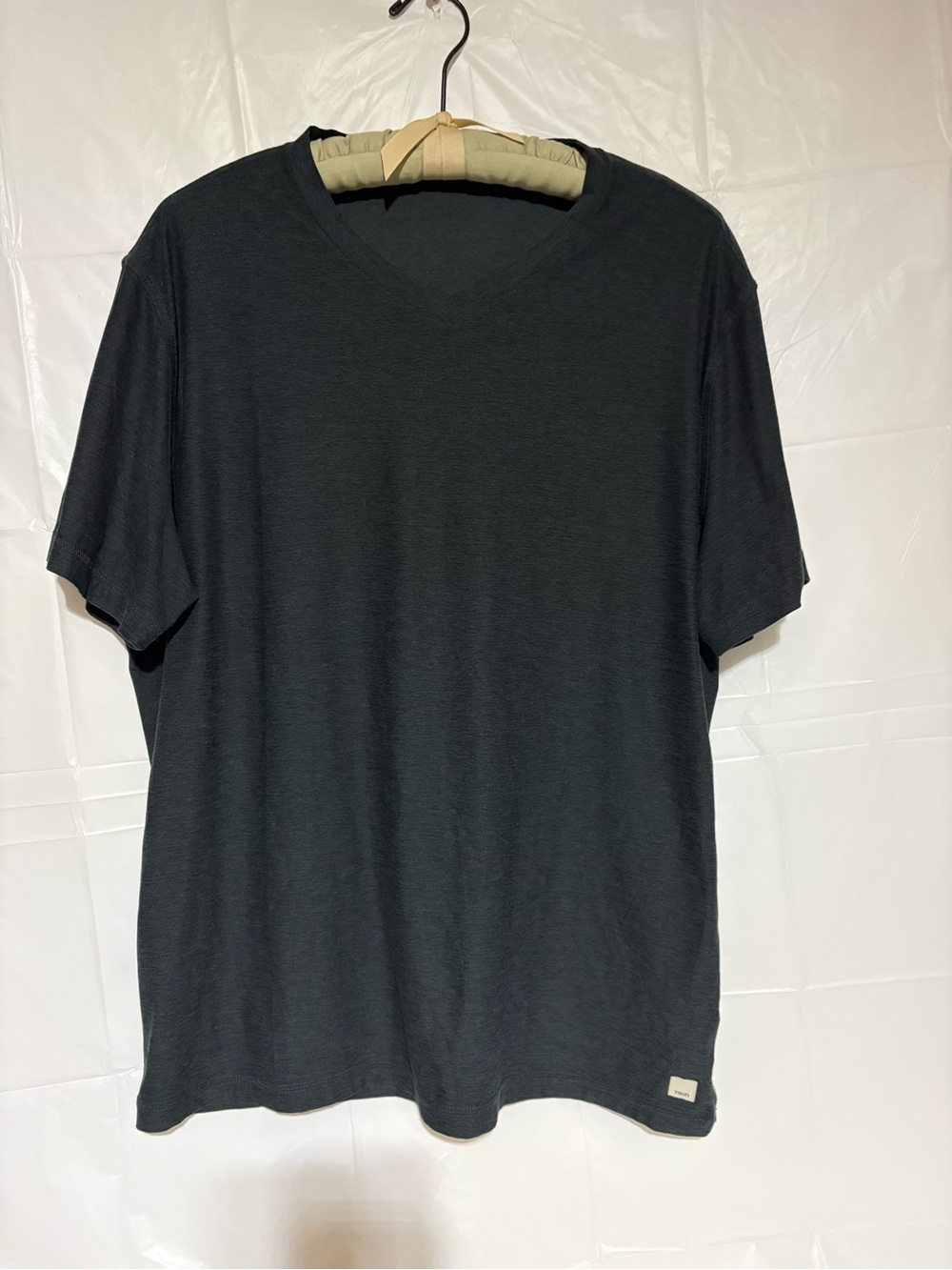 Vuori Men's Short Sleeve Crew Tee - Charcoal Black